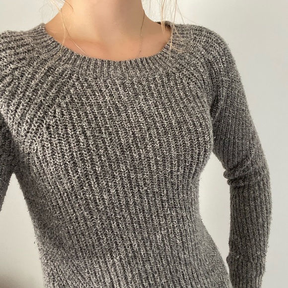 Grey knit fitted sweater - Picture 2 of 5